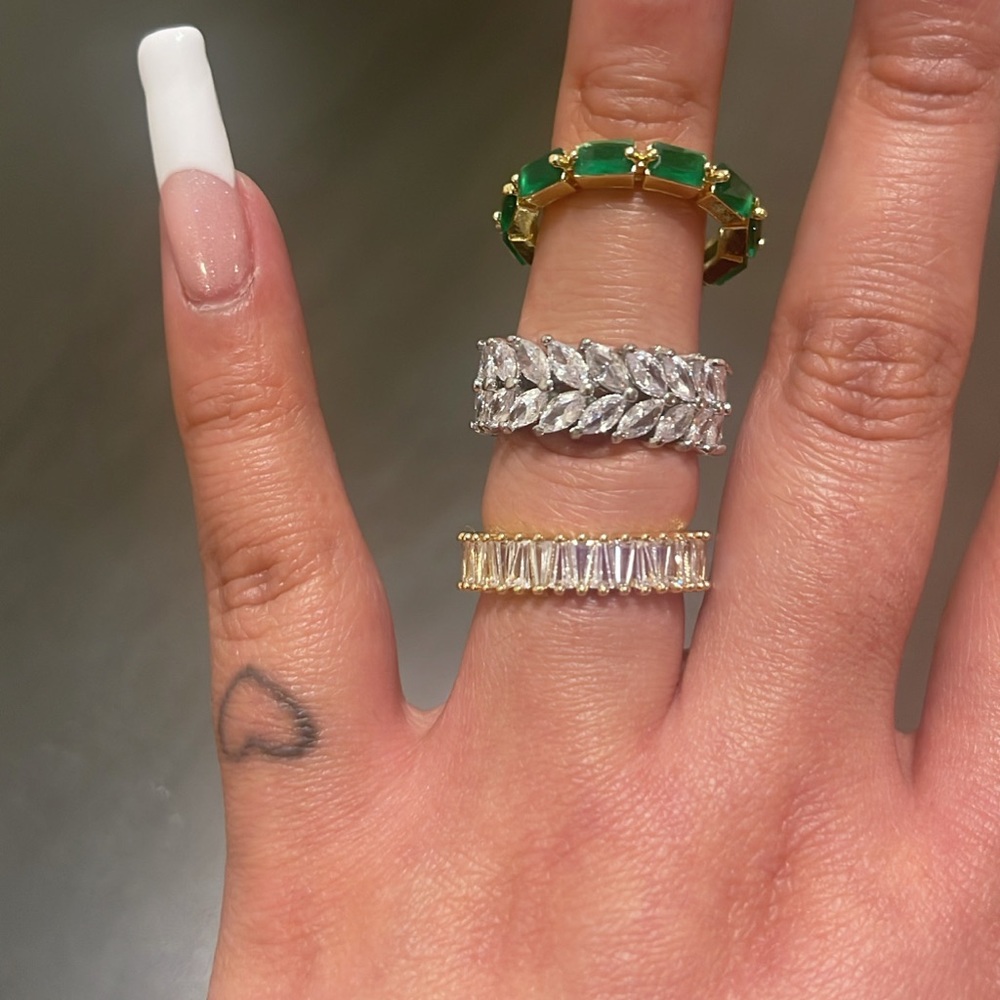 Beautiful green stone rings 💚